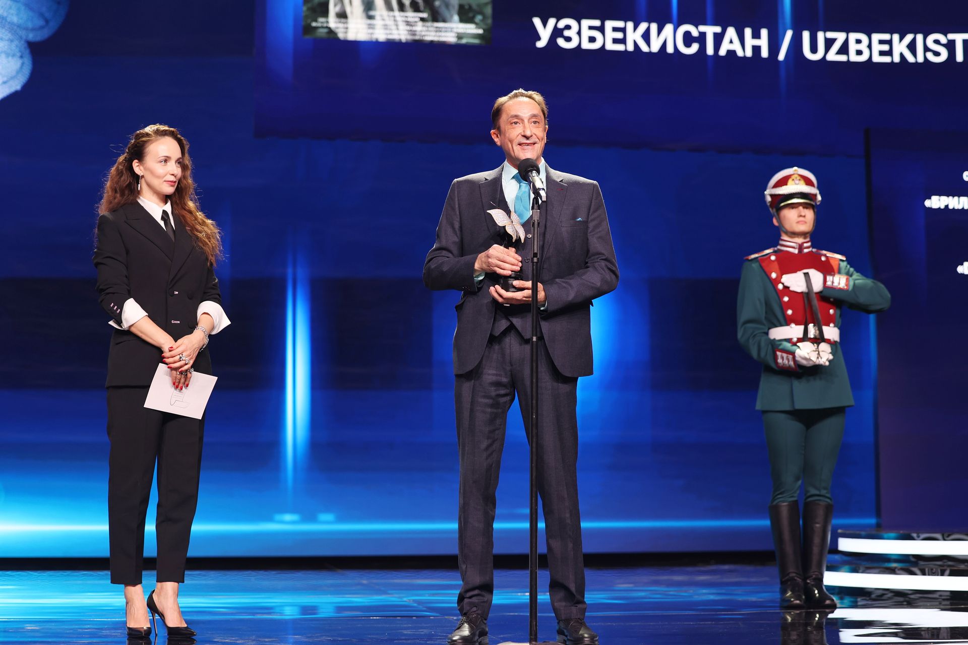 Церемония кинопремии «Бриллиантовая бабочка» — фото 196