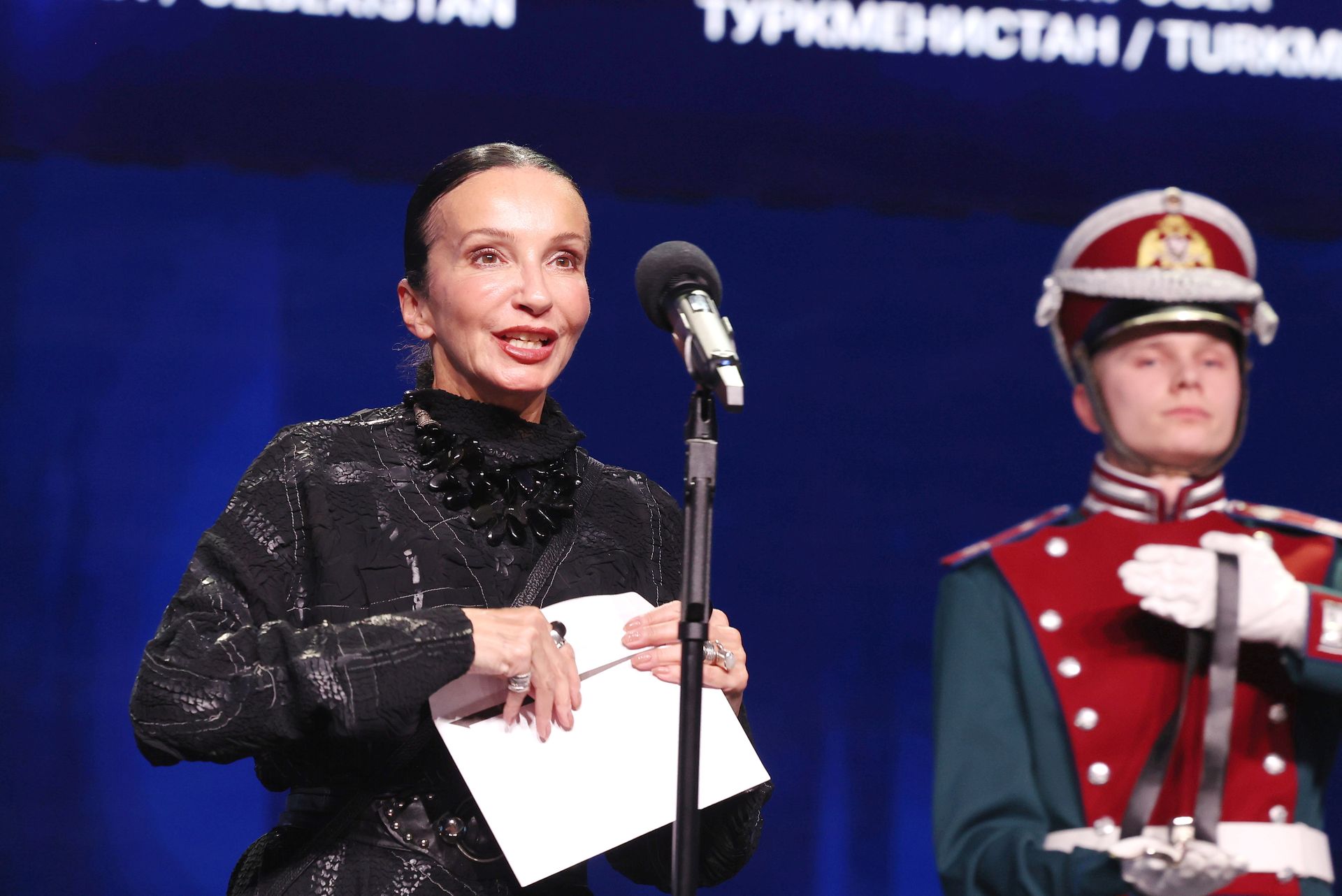 Церемония кинопремии «Бриллиантовая бабочка» — фото 193