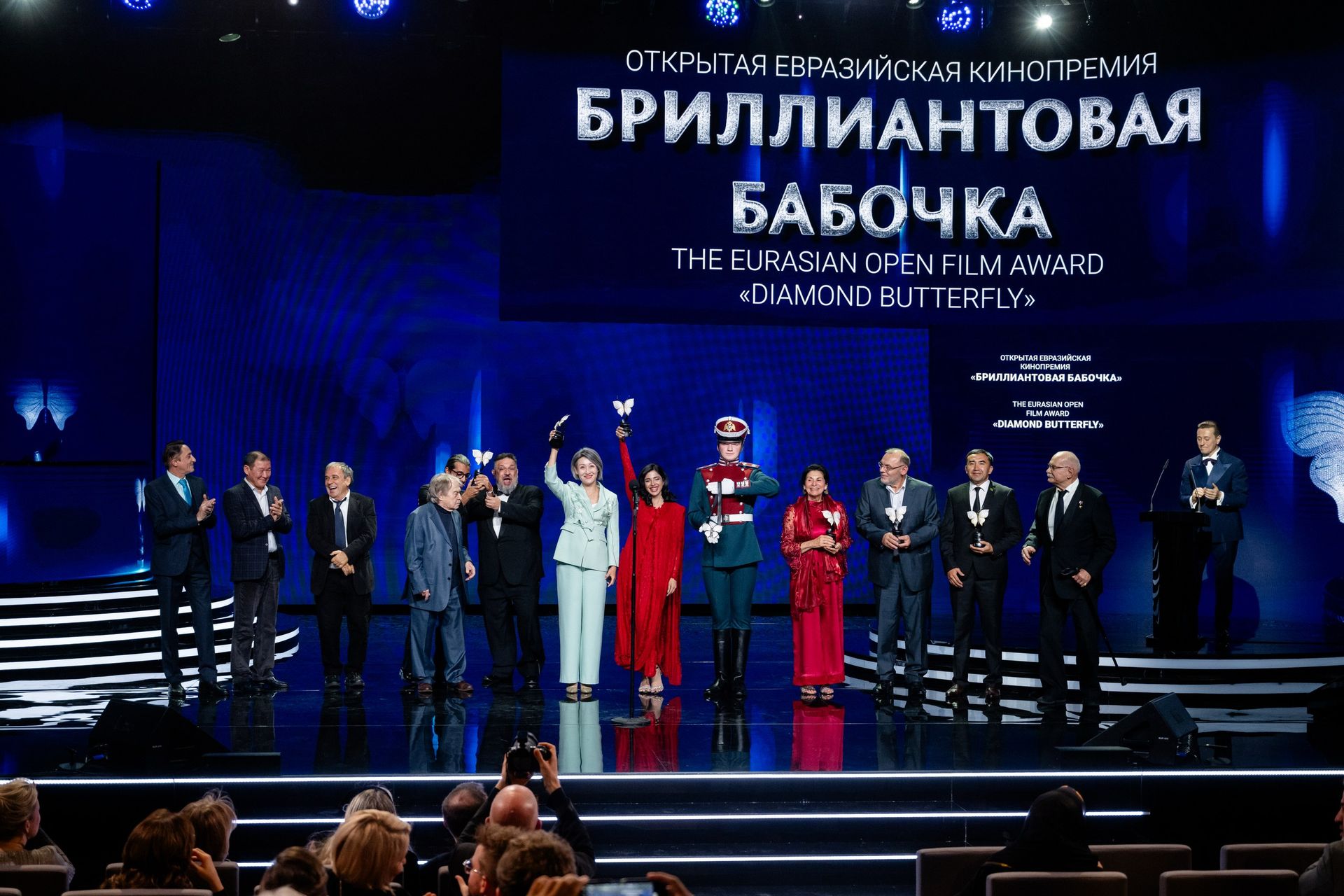 Церемония кинопремии «Бриллиантовая бабочка» — фото 378